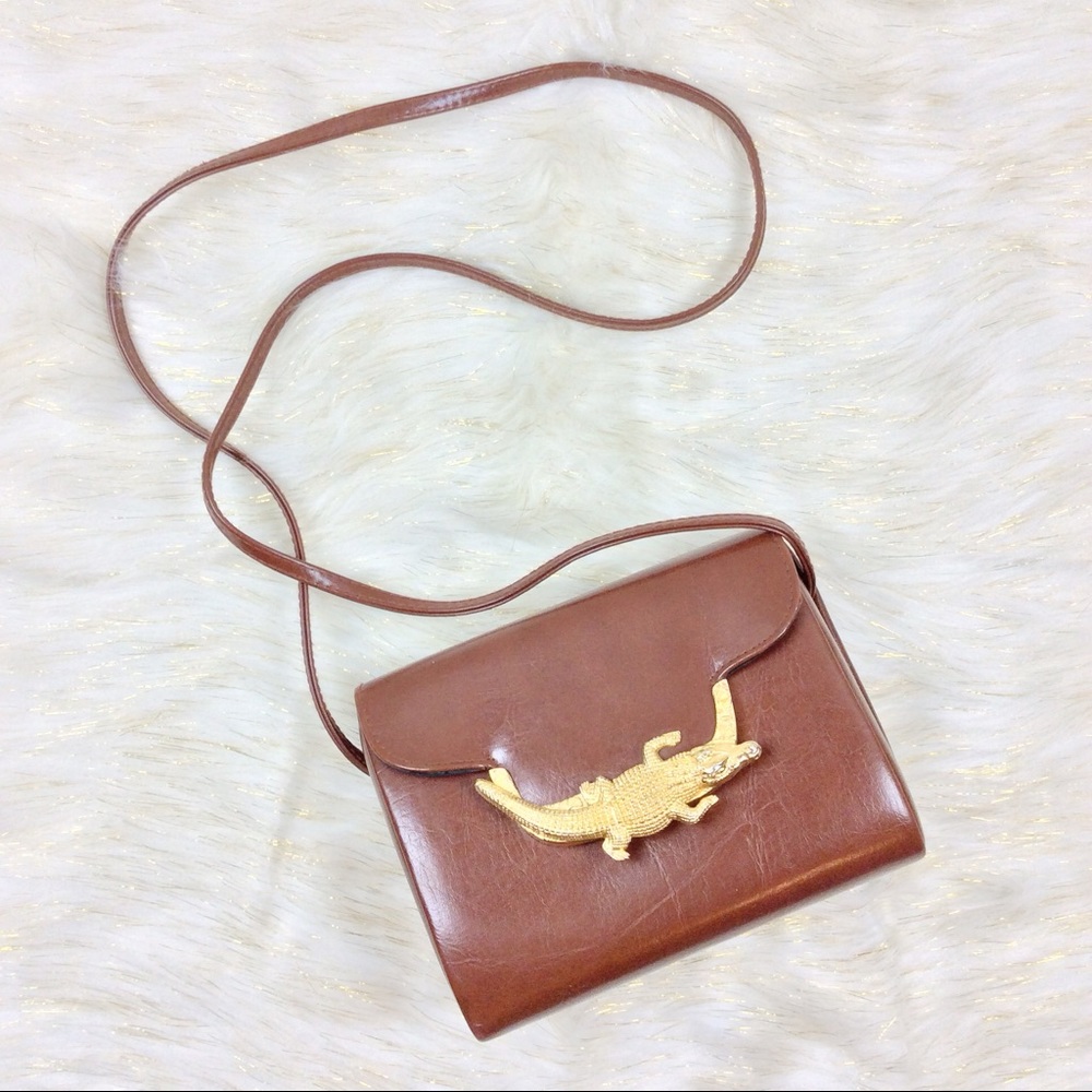 Vintage Faux Leather Bag With Alligator Clasp